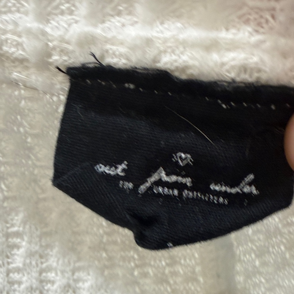 White Textured Button-Up Tunic - Picture 2 of 3